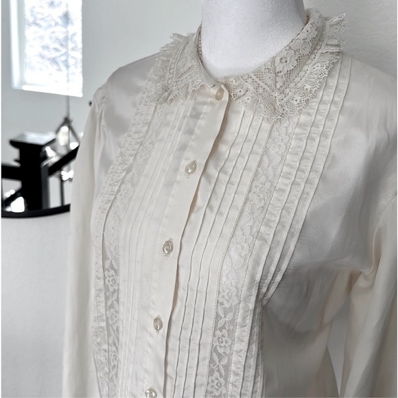 VINTAGE 1950s {lace} blouse - Picture 3 of 7